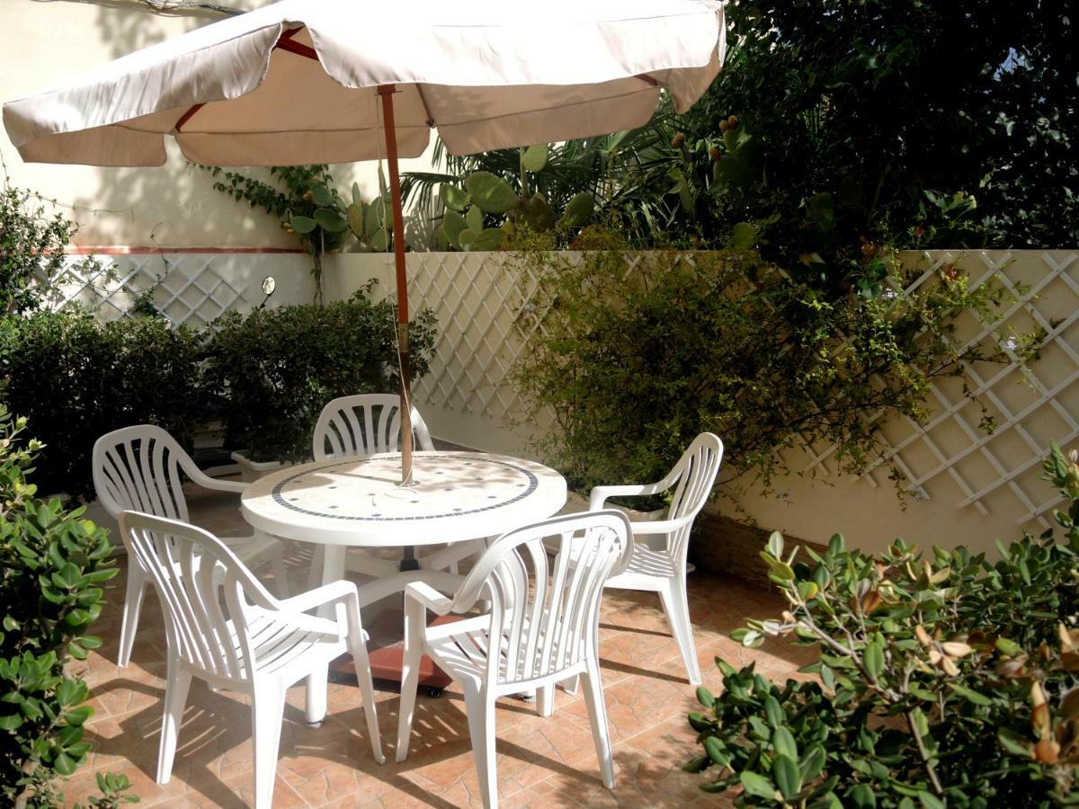Casa Vacanze Metrosideros San Vito Lo Capo Kültér fotó